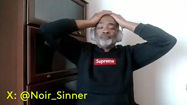 Snapshot of sinnernoir chatting on April 23, 2026, 12:40 pm sinnernoir online show from April 23, 2026, 12:40 pm