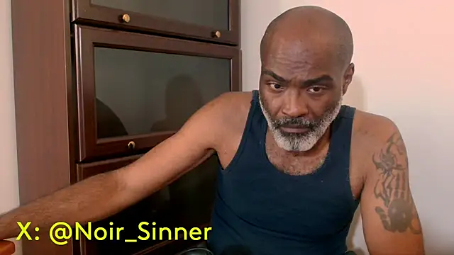 Snapshot of sinnernoir chatting on May 13, 2026, 11:33 pm sinnernoir online show from May 13, 2026, 11:33 pm