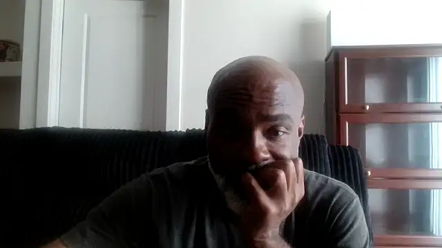 Snapshot of sinnernoir chatting on July 6, 2026, 5:37 pm sinnernoir online show from July 6, 2026, 5:37 pm