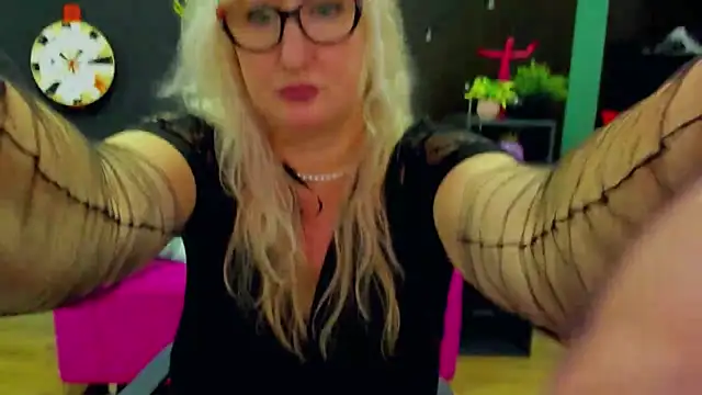 ChristyBrooks online show from February 4, 2025, 3:15 pm