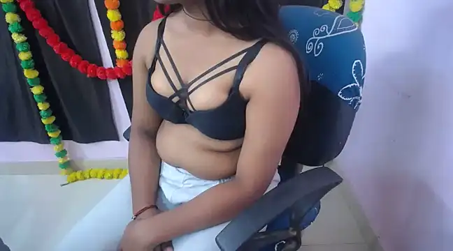 Snapshot of Cute-Anamika50 chatting on December 20, 2024, 9:00 am Cute-Anamika50 online show from December 20, 2024, 9:00 am