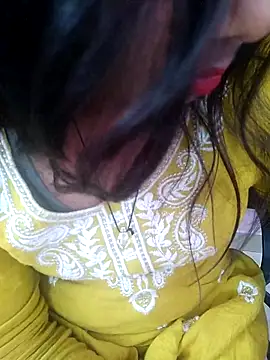 Snapshot of Cute-Anamika50 chatting on February 28, 2025, 9:04 am Cute-Anamika50 online show from February 28, 2025, 9:04 am