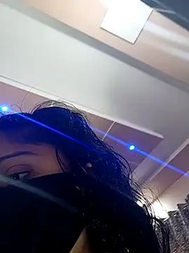 Cute-Aadhvita online show from December 4, 2025, 1:59 am