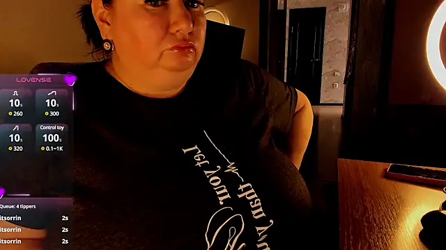 SexxyDreams1 online show from March 22, 2025, 7:04 am