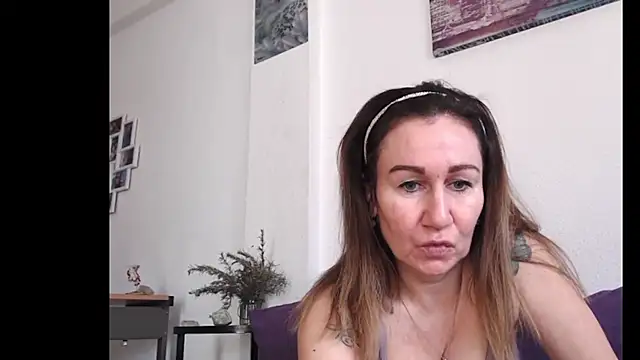 TamaraSweetxo online show from February 17, 2026, 9:06 am