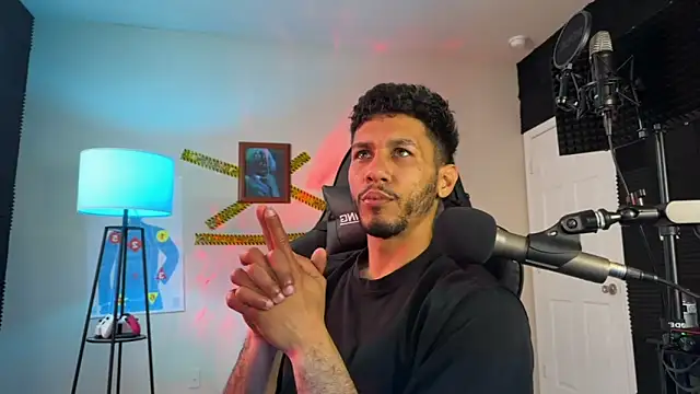 DamnKevin online show from March 22, 2026, 2:42 pm