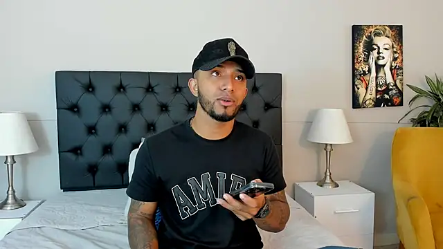 Robin Rief online show from October 8, 2025, 3:37 am