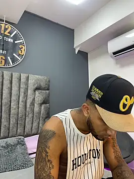 Robin Rief online show from March 28, 2026, 7:35 pm