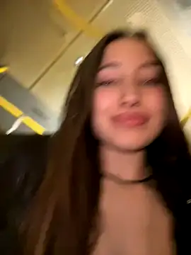 Snapshot of VelvetVixenI chatting on December 5, 2025, 7:32 pm VelvetVixenI online show from December 5, 2025, 7:32 pm