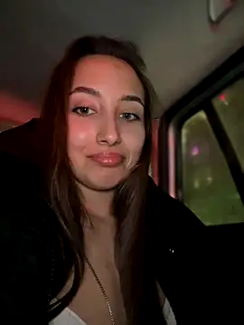 Snapshot of VelvetVixenI chatting on December 18, 2025, 6:25 pm VelvetVixenI online show from December 18, 2025, 6:25 pm