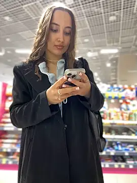 VelvetVixenI online show from April 20, 2026, 3:59 pm