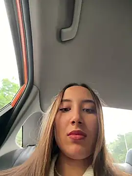 VelvetVixenI online show from May 28, 2026, 3:42 pm