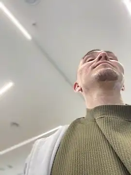 adam-rivera online show from September 21, 2025, 3:57 pm