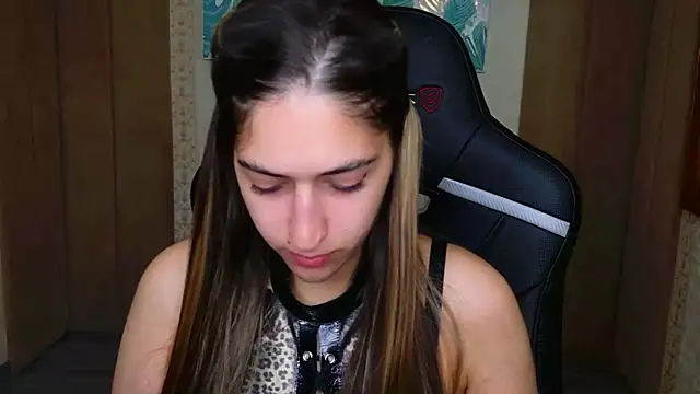 Teresa Stane online show from November 14, 2025, 5:17 am