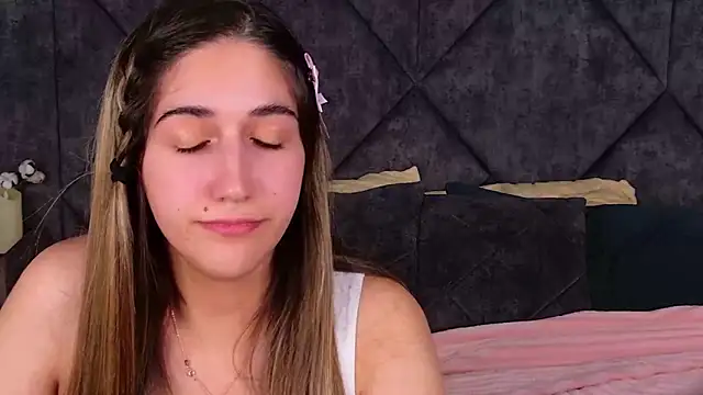 Teresa Stane online show from November 17, 2025, 3:51 pm