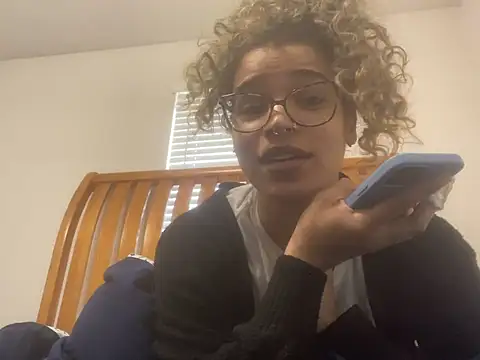 Snapshot of 1prettygem chatting on January 15, 2025, 2:02 pm 1prettygem online show from January 15, 2025, 2:02 pm