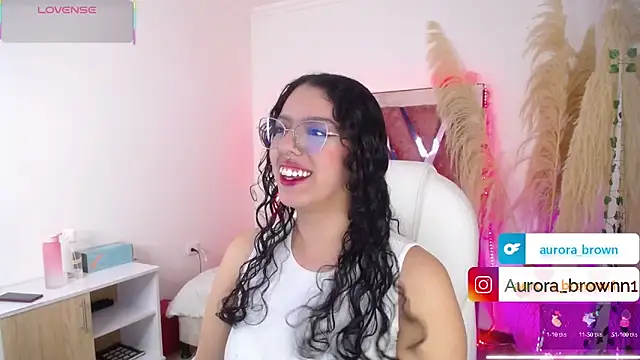 Aurora Brownn online show from September 17, 2025, 4:36 am