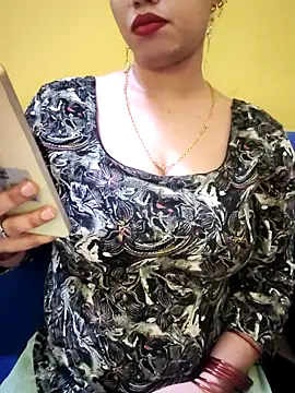 Haniya-143 online show from October 28, 2025, 9:50 pm