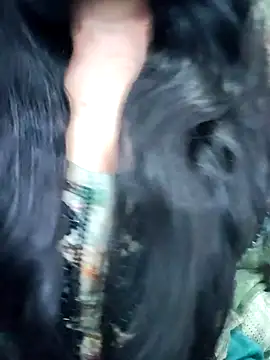 Snapshot of Haniya-143 chatting on February 8, 2026, 10:24 pm Haniya-143 online show from February 8, 2026, 10:24 pm