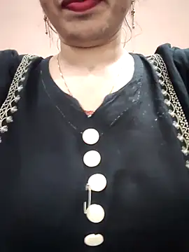 Snapshot of Haniya-143 chatting on February 21, 2026, 7:37 pm Haniya-143 online show from February 21, 2026, 7:37 pm