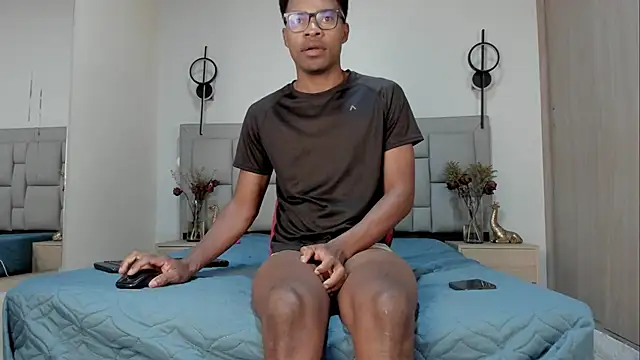 JEFFREY COTTOM online show from February 27, 2026, 1:11 pm