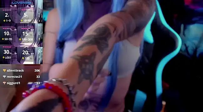 Snapshot of _sakae_ chatting on February 23, 2025, 9:44 am  sakae  online show from February 23, 2025, 9:44 am