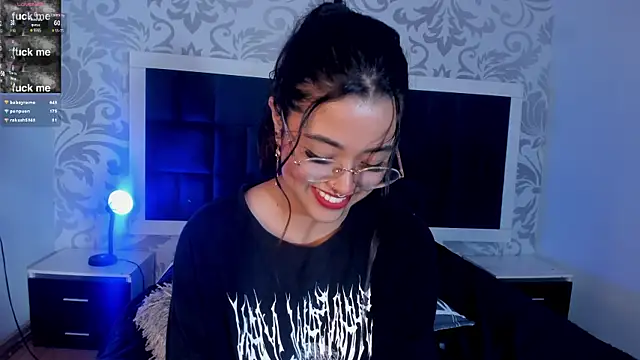 Ariana Pierce online show from December 30, 2024, 6:09 am