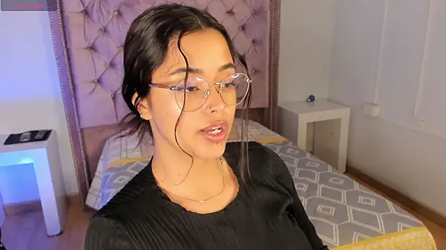 Ariana Pierce online show from February 28, 2025, 5:04 am