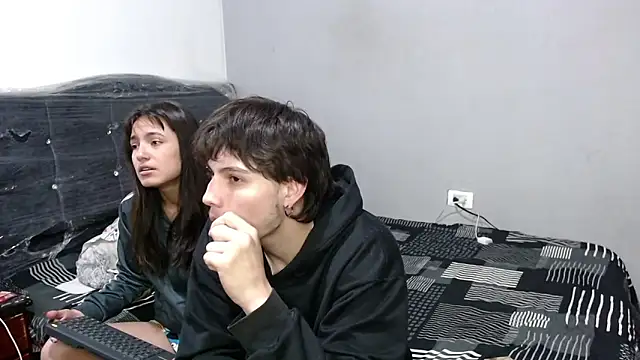 Snapshot of pervertsteens3 chatting on December 12, 2024, 3:10 am pervertsteens3 online show from December 12, 2024, 3:10 am