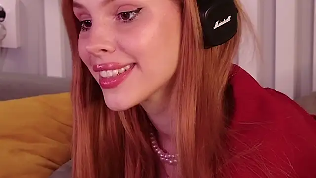 Snapshot of liahstormi_ chatting on March 23, 2025, 1:31 am liahstormi online show from March 23, 2025, 1:31 am