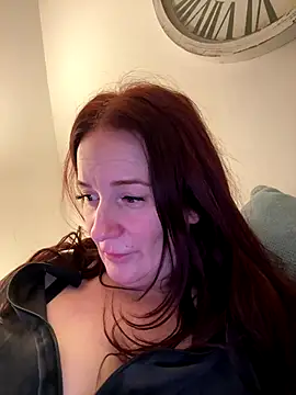 Engel mia online show from November 25, 2025, 8:42 pm