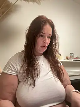 Engel mia online show from February 15, 2026, 9:00 pm