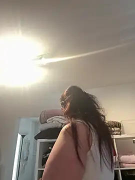 Engel mia online show from April 8, 2026, 7:30 am