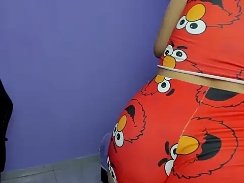 Snapshot of ximena_bunny chatting on March 12, 2025, 10:50 pm ximena bunny online show from March 12, 2025, 10:50 pm