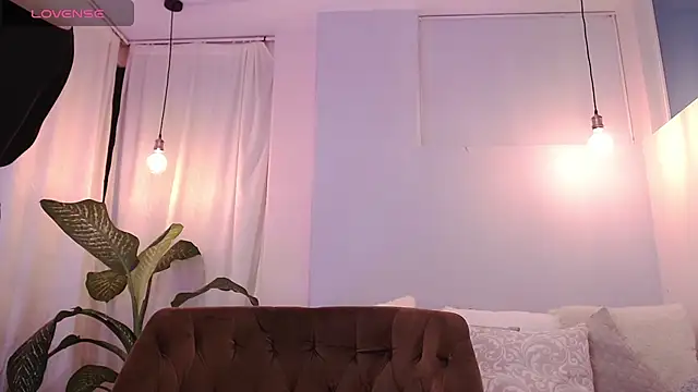 cami fire online show from December 11, 2024, 11:10 pm