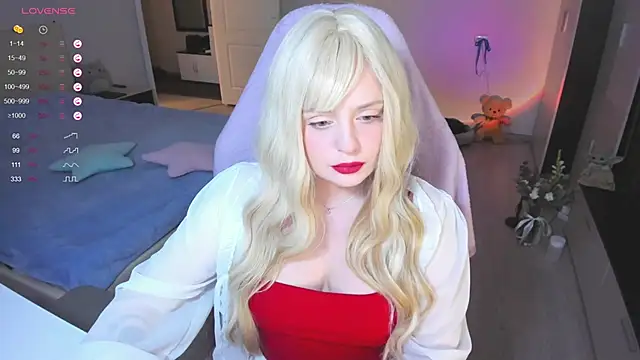 Snapshot of Amy_honey_angel chatting on January 22, 2025, 11:56 am Amy honey angel online show from January 22, 2025, 11:56 am