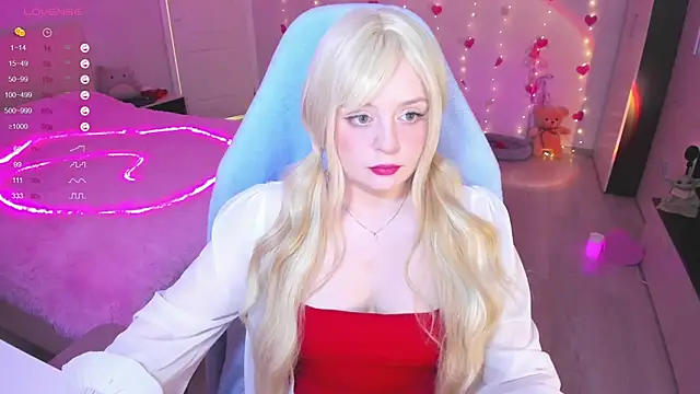 Snapshot of Amy_honey_angel chatting on March 6, 2025, 9:03 am Amy honey angel online show from March 6, 2025, 9:03 am