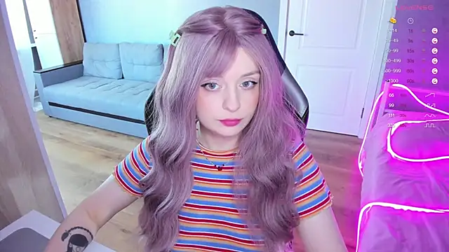 Snapshot of Amy_honey_angel chatting on September 11, 2025, 10:59 am Amy honey angel online show from September 11, 2025, 10:59 am