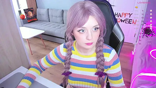 Snapshot of Amy_honey_angel chatting on November 2, 2025, 11:45 am Amy honey angel online show from November 2, 2025, 11:45 am