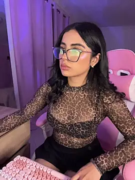 Emily-14 online show from July 6, 2026, 2:30 am