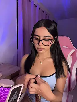 Emily-14 online show from July 14, 2026, 4:17 am