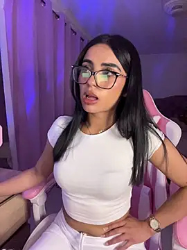 Emily-14 online show from July 15, 2026, 4:18 am