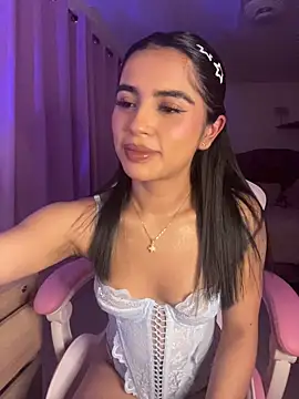 Emily-14 online show from July 19, 2026, 5:11 am