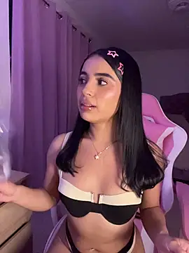 Emily-14 online show from July 29, 2026, 4:43 am