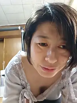 Snapshot of morikawa_sayaka chatting on December 19, 2024, 2:12 am morikawa sayaka online show from December 19, 2024, 2:12 am