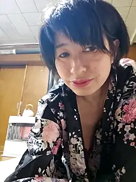 Snapshot of morikawa_sayaka chatting on December 31, 2024, 2:40 am morikawa sayaka online show from December 31, 2024, 2:40 am