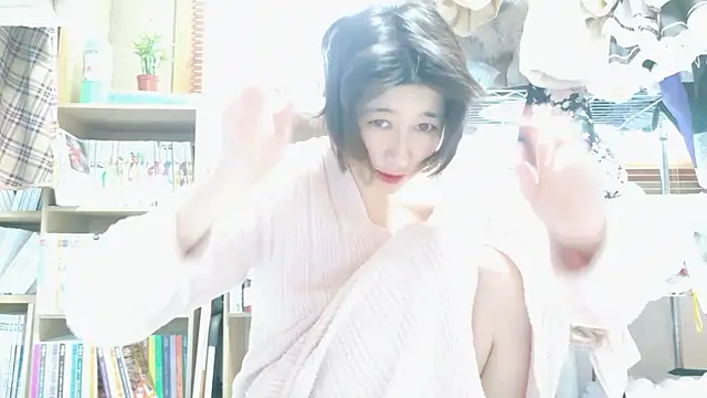 Snapshot of morikawa_sayaka chatting on October 17, 2025, 11:40 pm morikawa sayaka online show from October 17, 2025, 11:40 pm