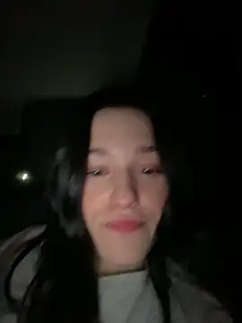 Mia Mia M online show from April 24, 2026, 6:54 pm