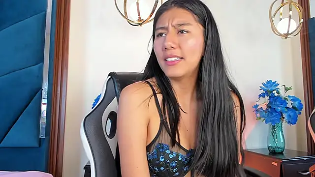 CarlaAlvez online show from February 25, 2026, 1:37 am