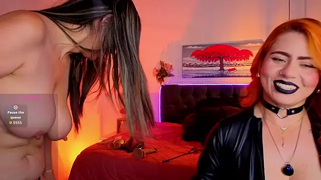  lara1 online show from November 5, 2025, 7:47 pm